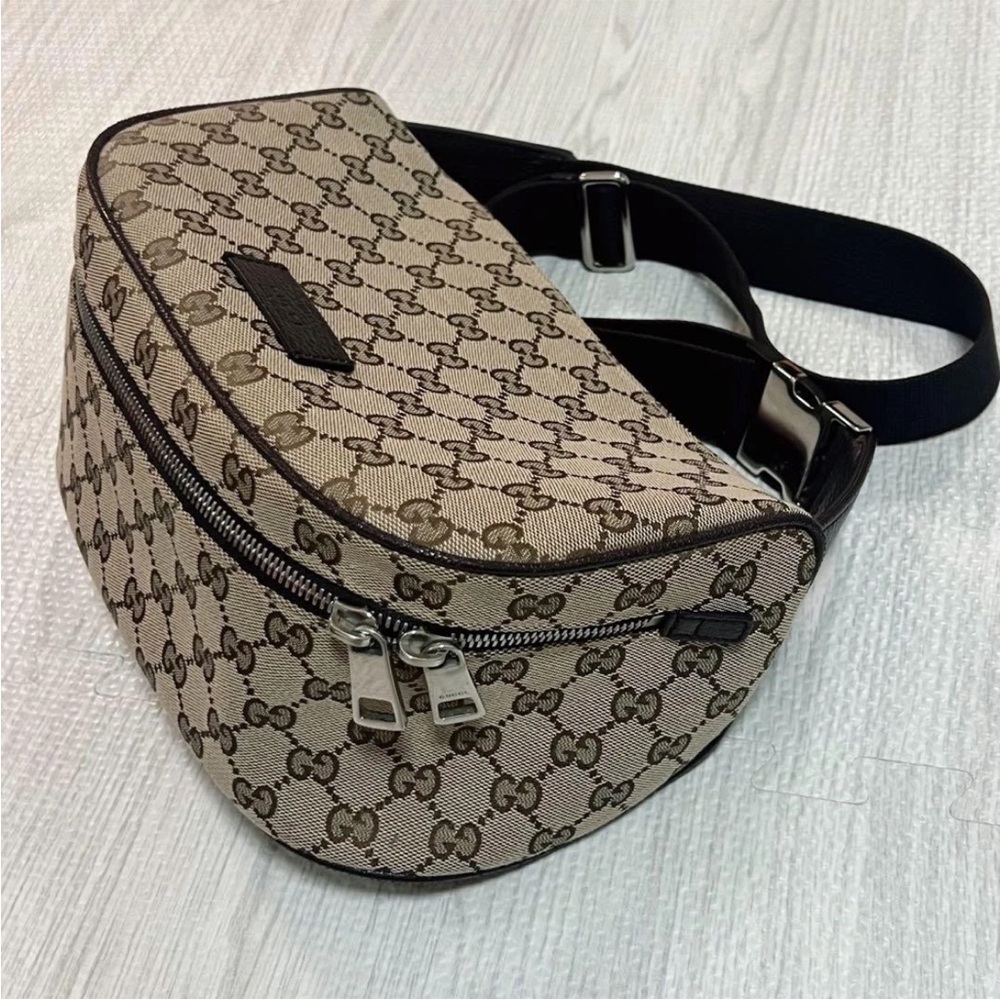 Gucci Beige and Black Monogram Belt Bag - Picture 1 of 10